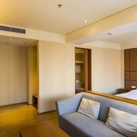 Ji Hotel Shanghai Kangqiao Xiupu Road Exteriör bild