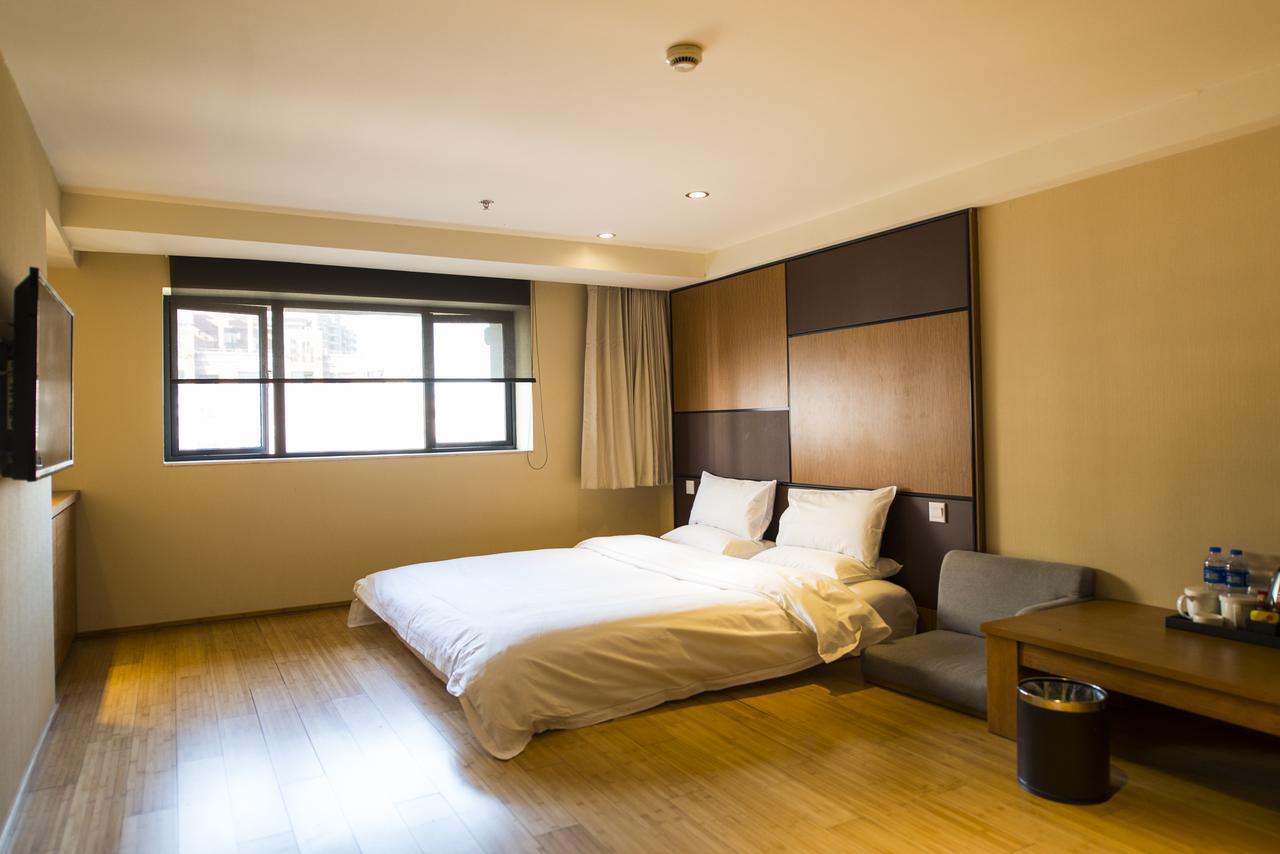 Ji Hotel Shanghai Kangqiao Xiupu Road Exteriör bild