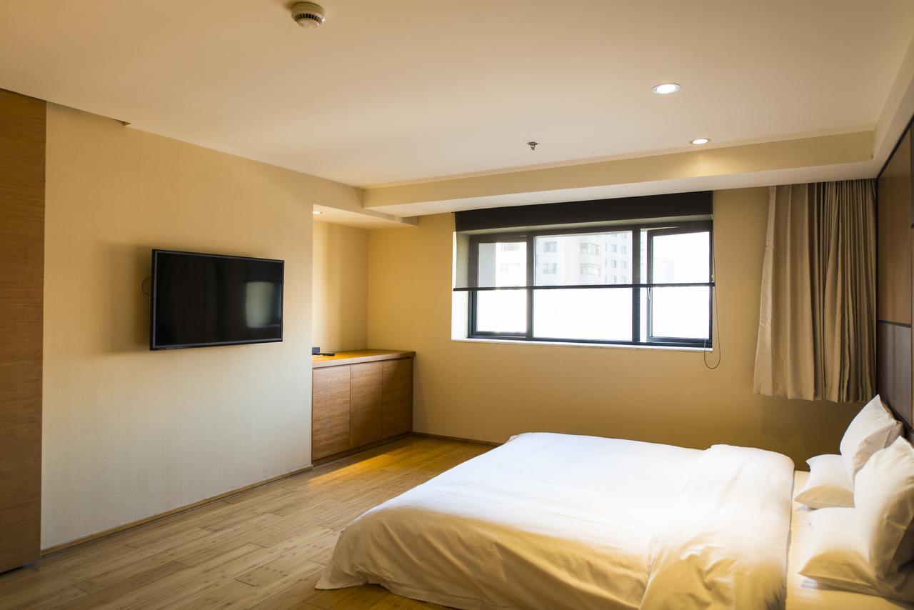 Ji Hotel Shanghai Kangqiao Xiupu Road Exteriör bild